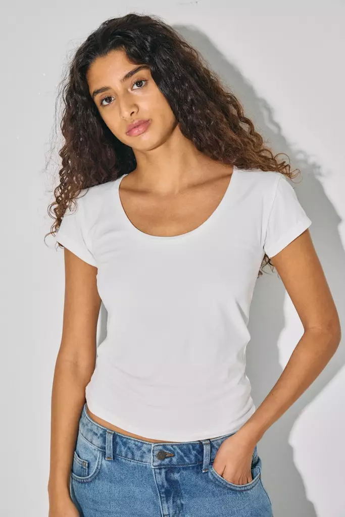 Adriana t-paita - Naisten paidat ja topit - 27037997 - 1
