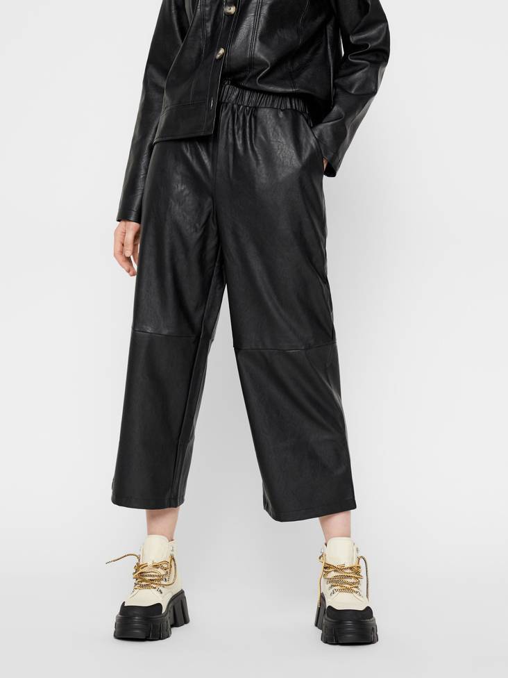 Elly naisten tekonahkaiset culotte housut - Naisten housut ja shortsit - 17109295MUSTA - 1